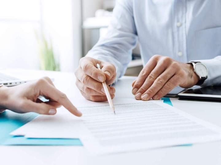 Analyse des documents d’entreprises pour garantir la conformité administrative